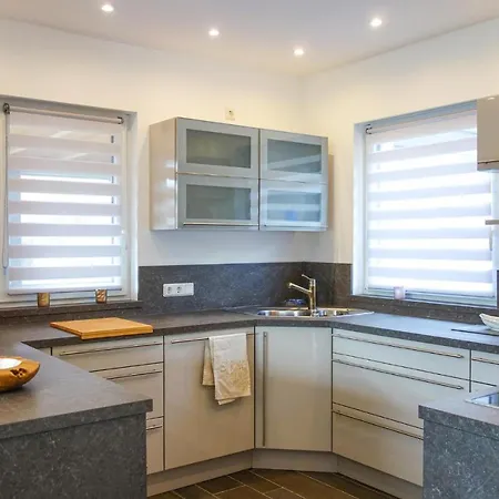 Vakantiehuis Beautiful In With Wifi